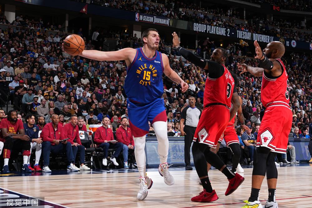 凭借快速的 凭借快速的